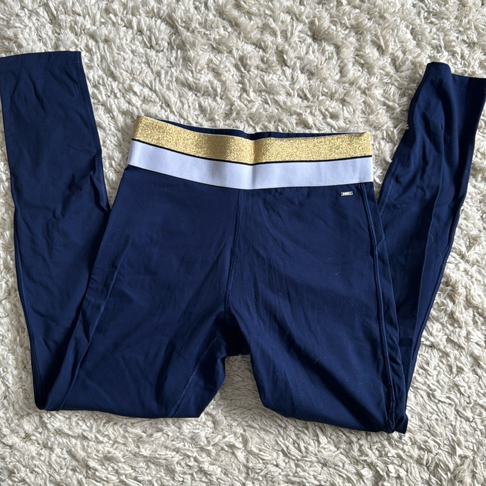 Like new no tag, but never wore. Size med, Pink brand yoga pants.